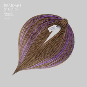 Комплект кос в русых оттенках с сиреневыми акцентами.